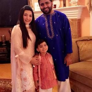 Meet your Posher, Razia